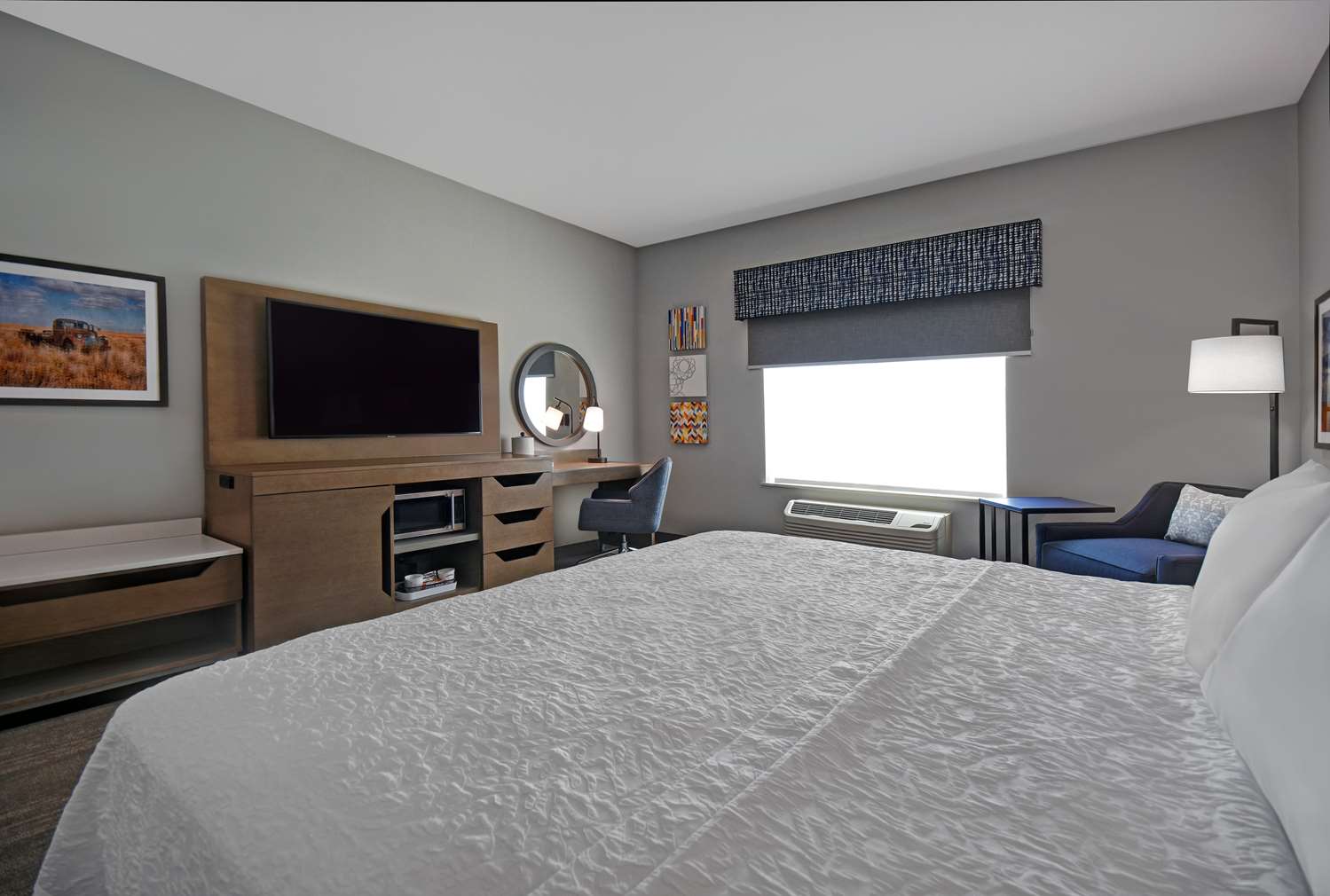غرفة بسرير كينج بحوض استحمام لذوي الإعاقة، Hampton Inn Midland South 2/3