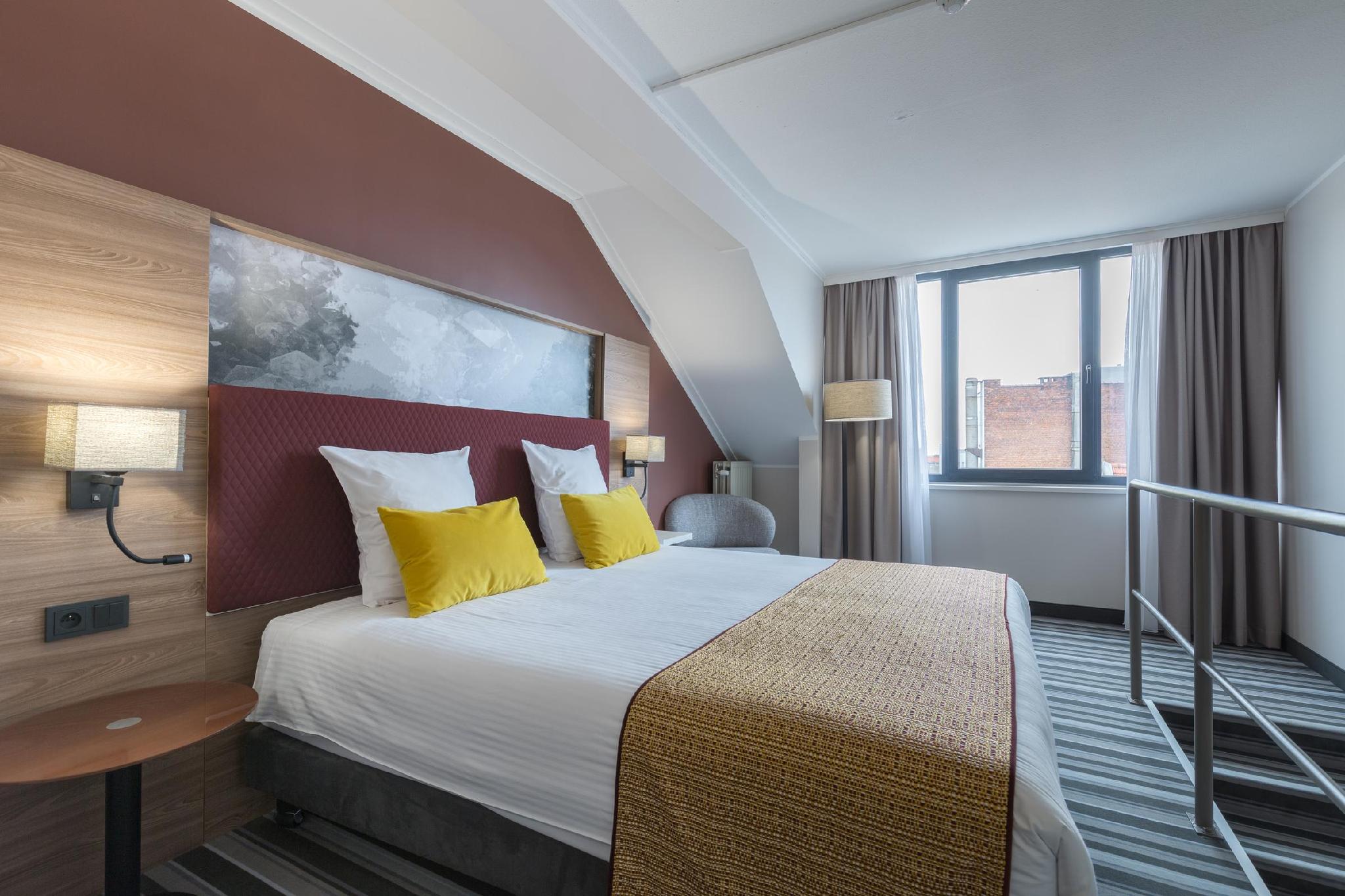 Studio 1 Twin Bed 1 Sofabed