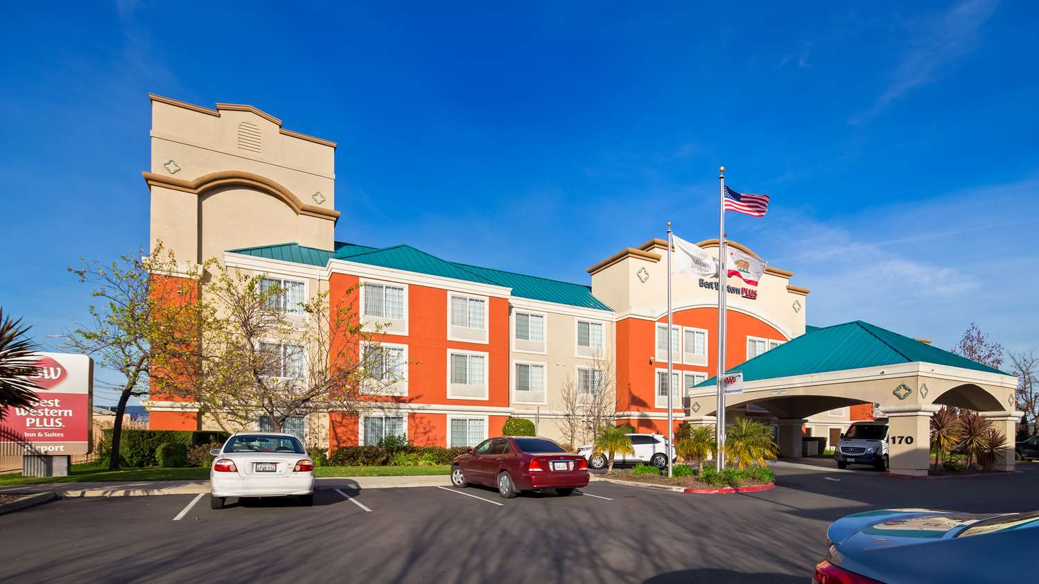 Airport Inn and Suites 24/28