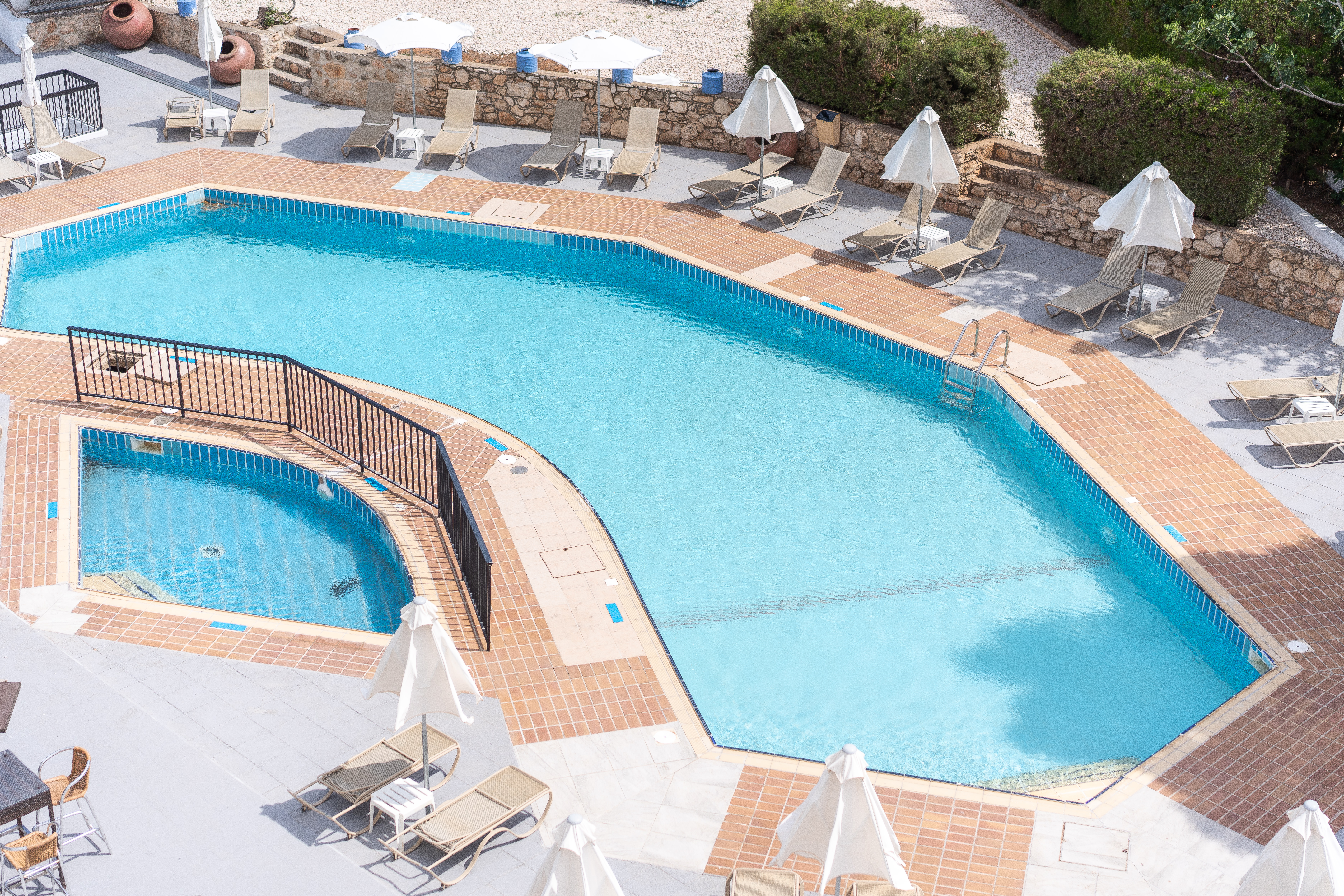 Flora Hotel Apartments 43/46