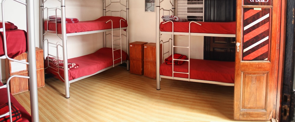 Play Hostel Soho 44/50