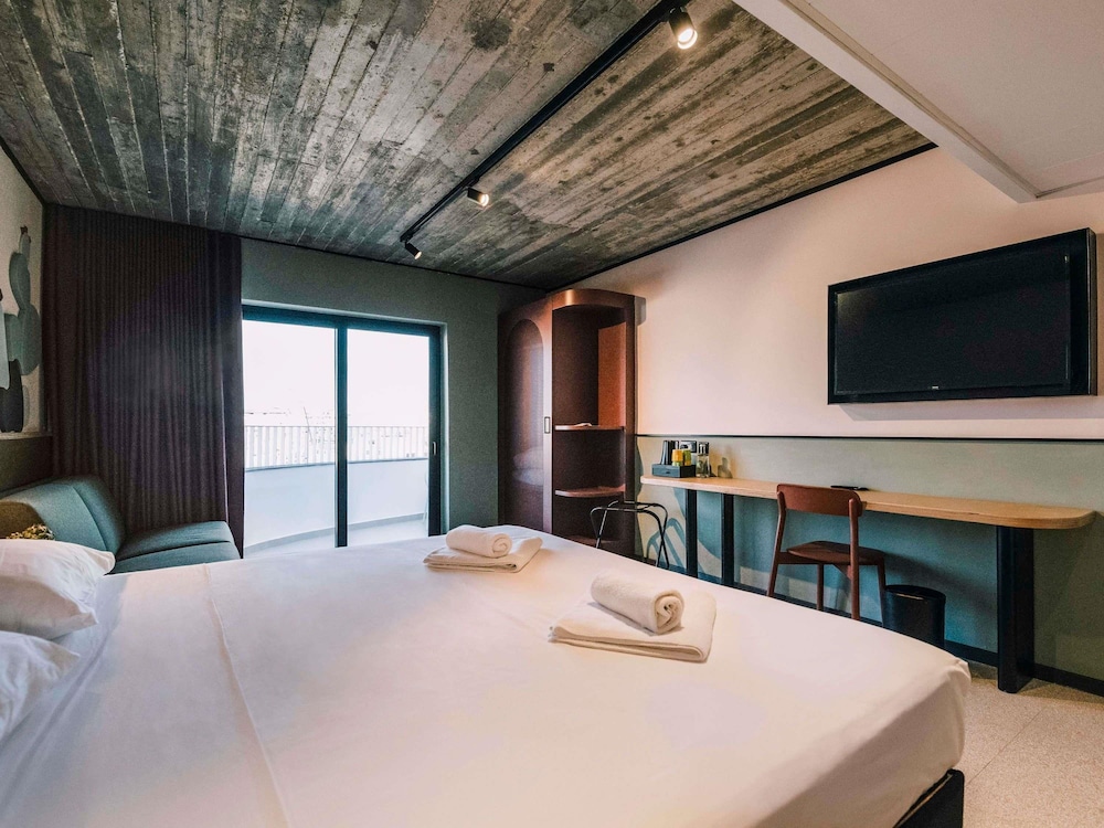 ibis Styles ST Pauls Bay Malta 17/49