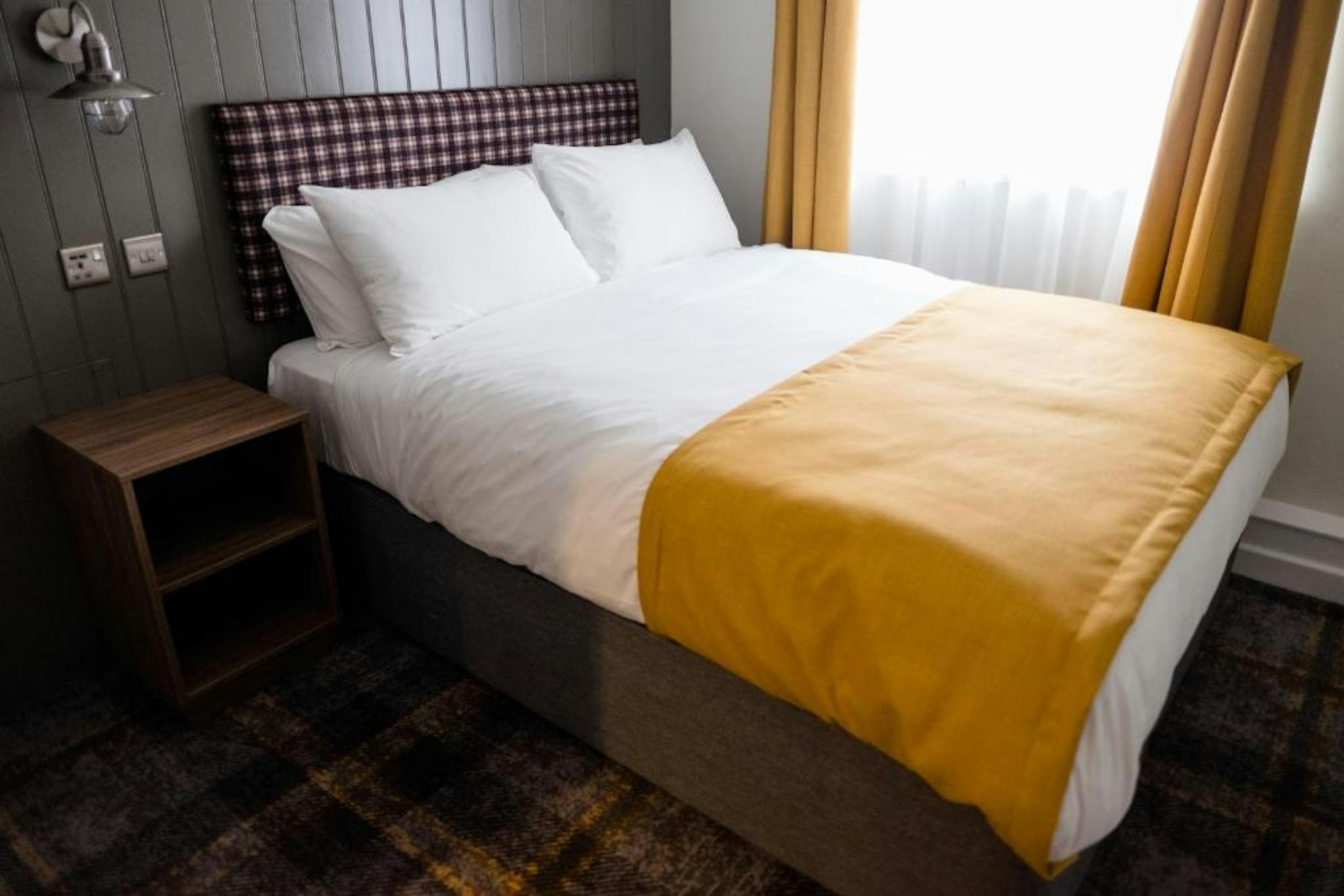 Almondsbury Interchange Hotel 12/31