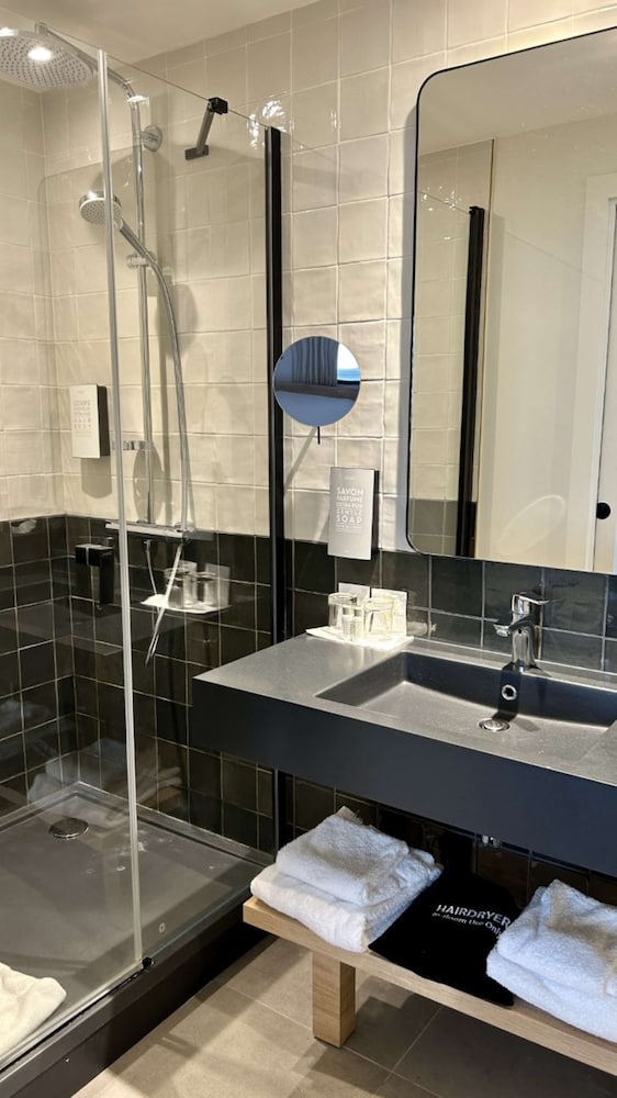 Golden Tulip Reims 46/50