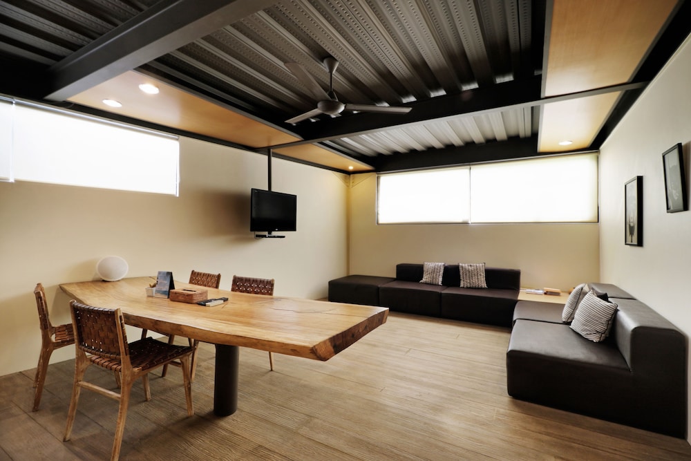 Clio Apartments 28/45