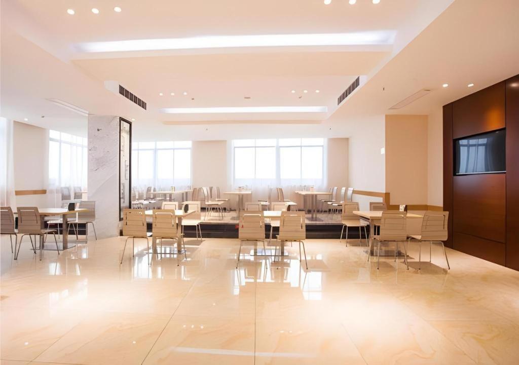 City Comfort Inn(Zhanjiang Haibin Park) 42/50