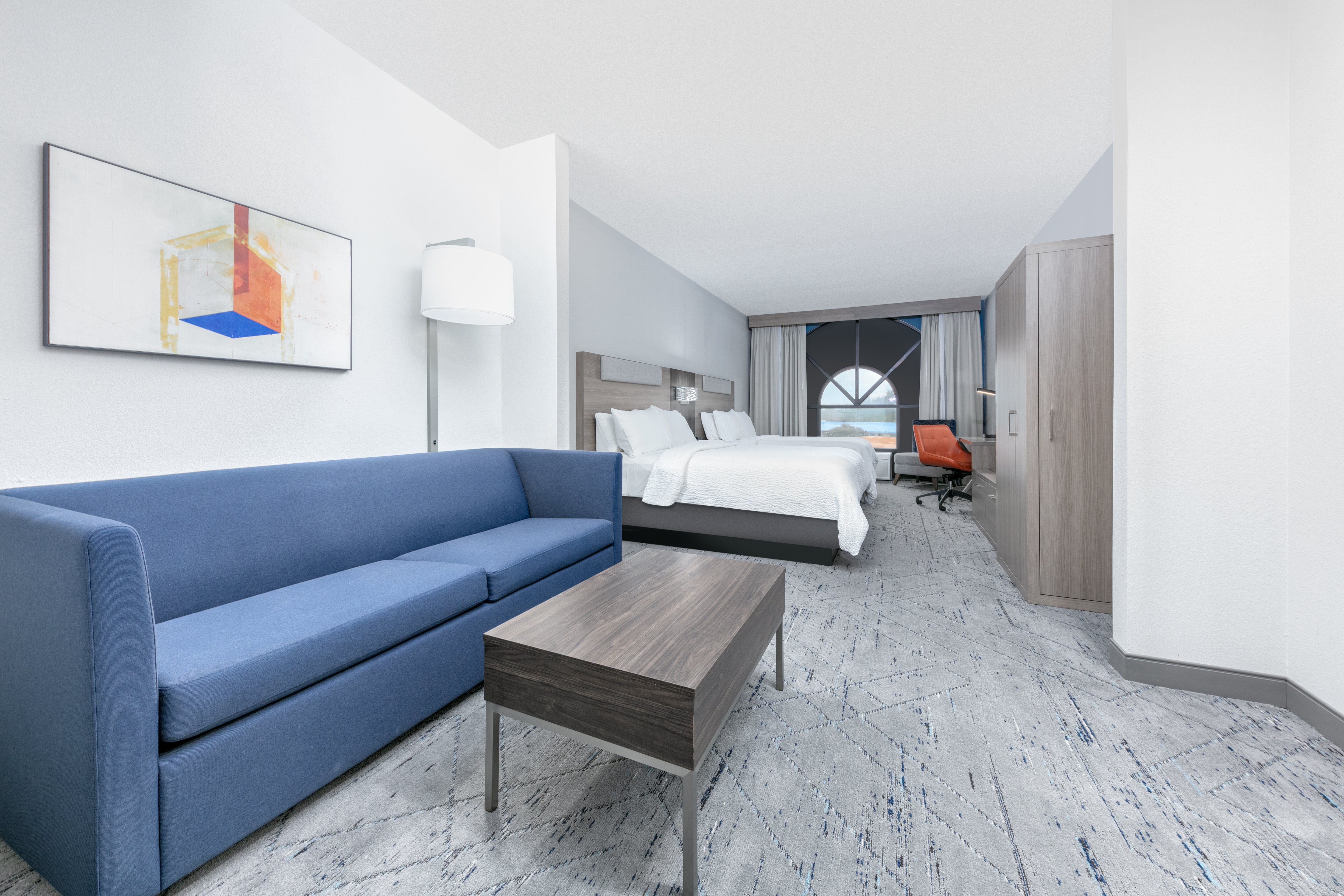 Holiday Inn Express Hotel & Suites Winnie 46/63