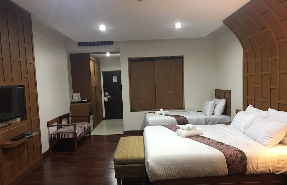 Taman Spa Resort 19/70