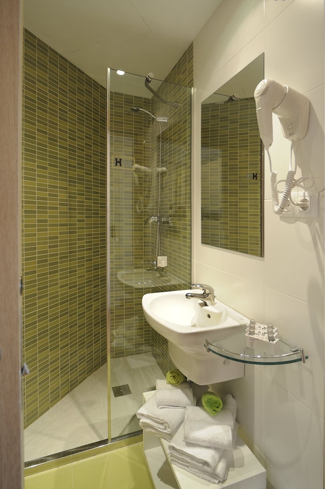 Apartments Hostemplo Suites 48/50