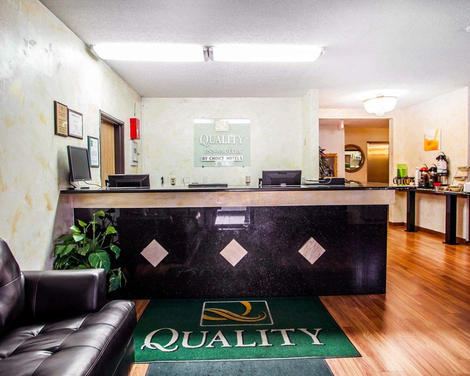 Quality Inn & Suites Champaign North - Urbana 9/23