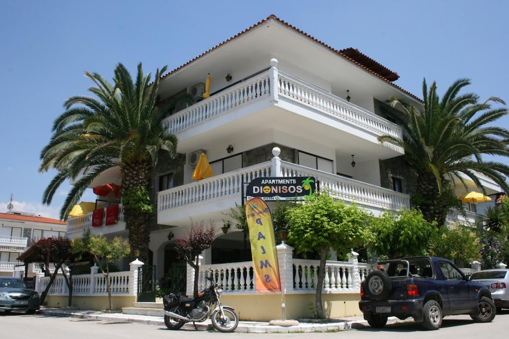 Dionisos Palms 44/50