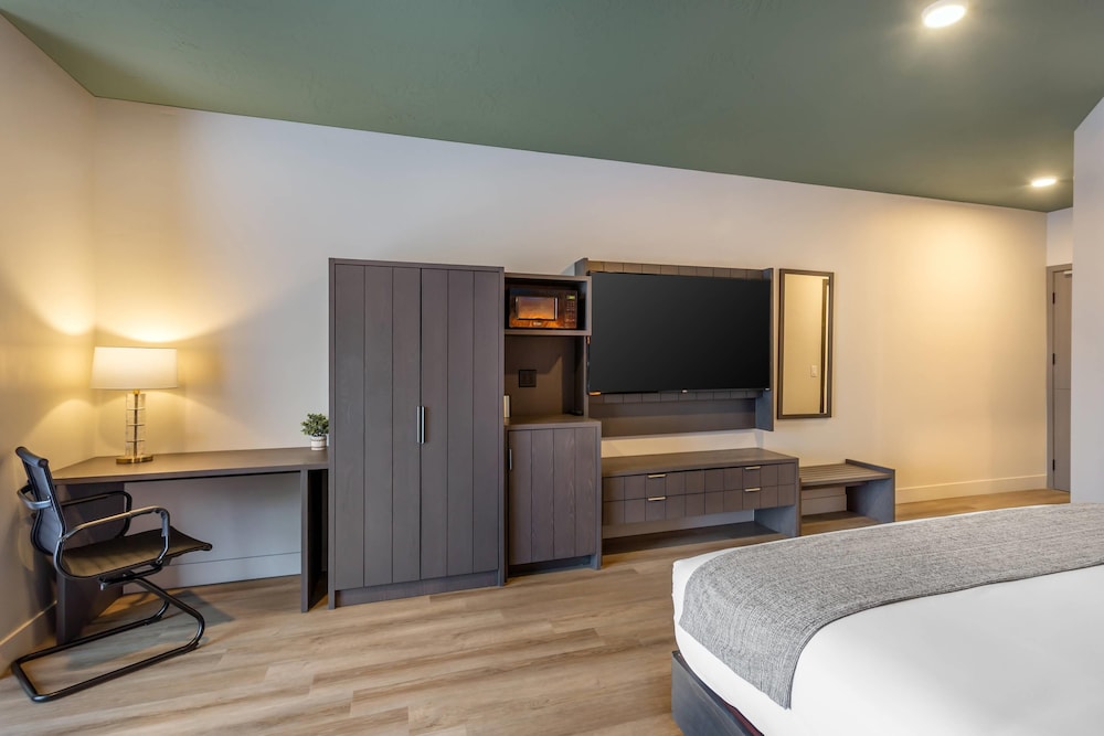 The Valor, Ascend Hotel Collection 47/55