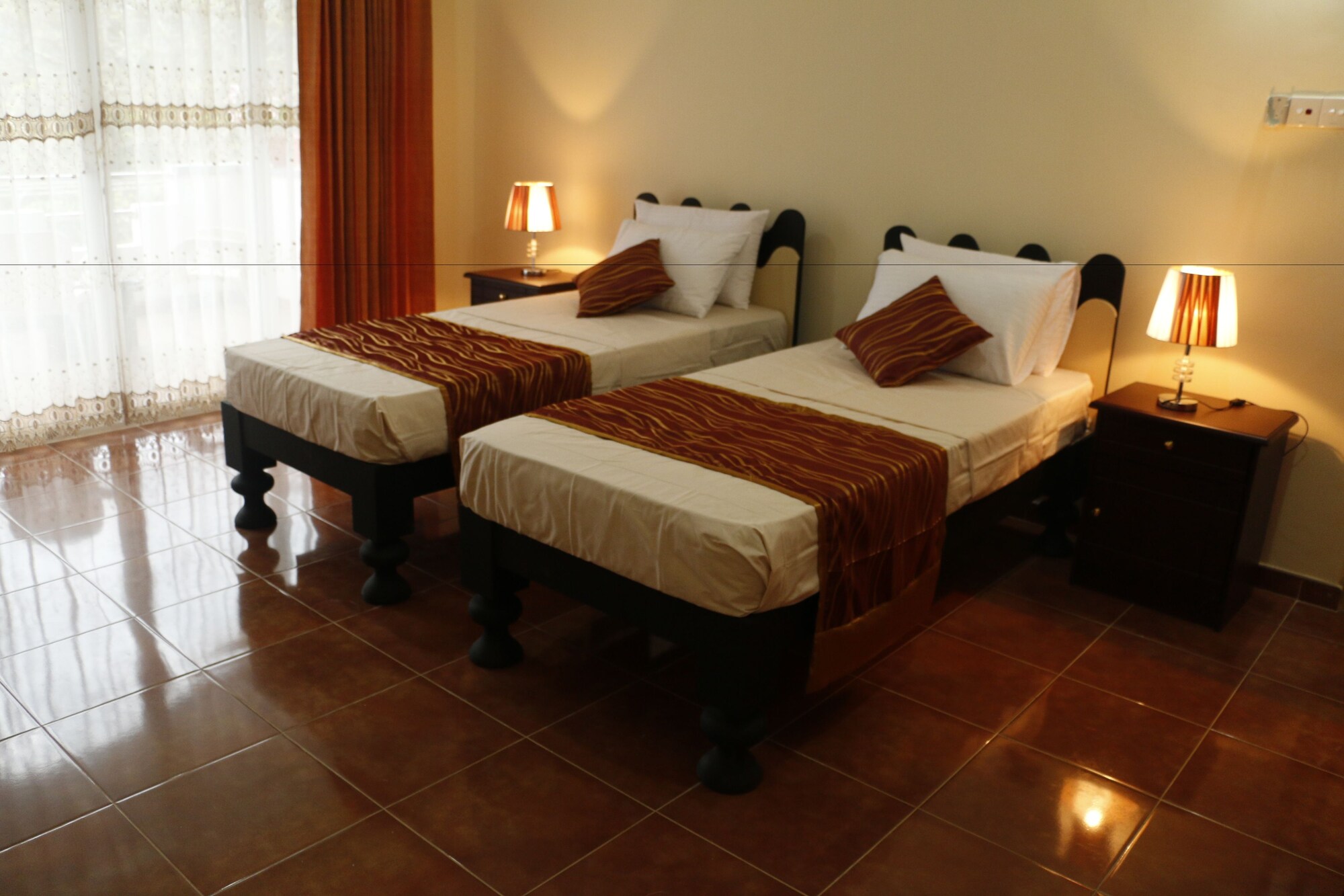 DELUXE, DOUBLE BED, MOUNTAIN VIEW, BALCONY