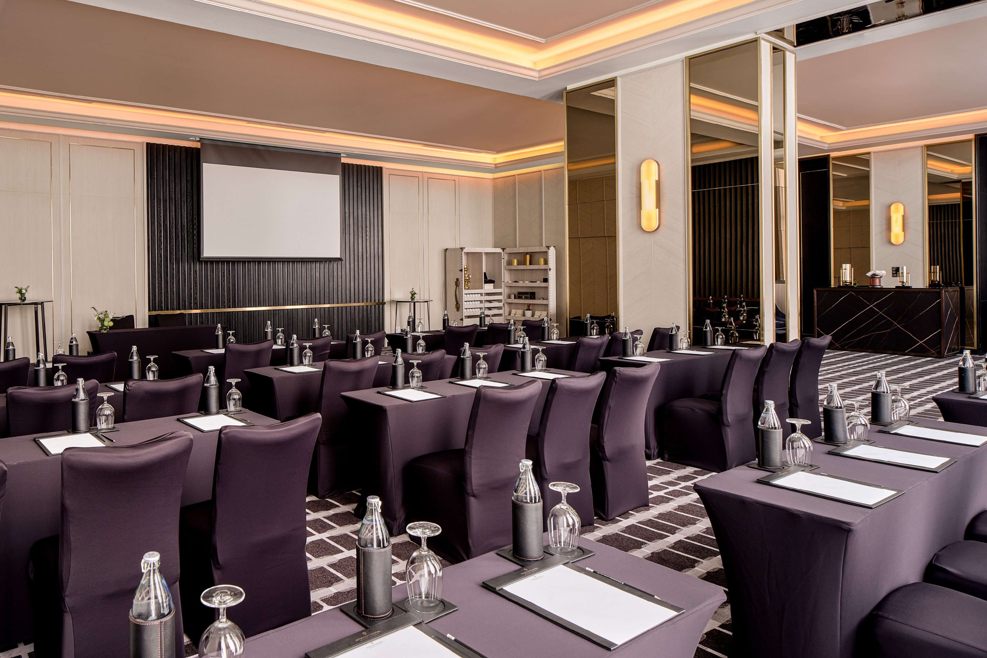 InterContinental Bangkok Sukhumvit 43/50