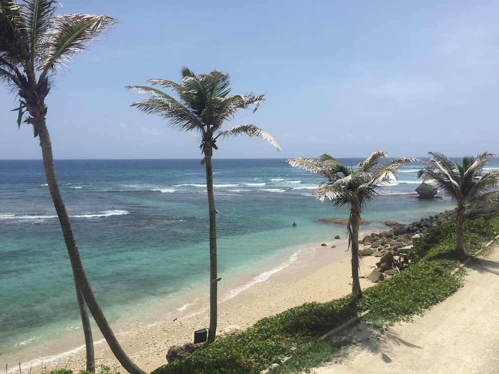 The Atlantis Historic Inn 59/71