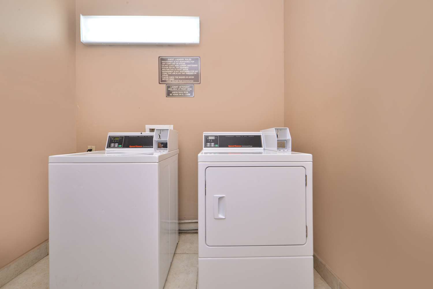 Americas Best Value Inn And Suites San Benito 12/37