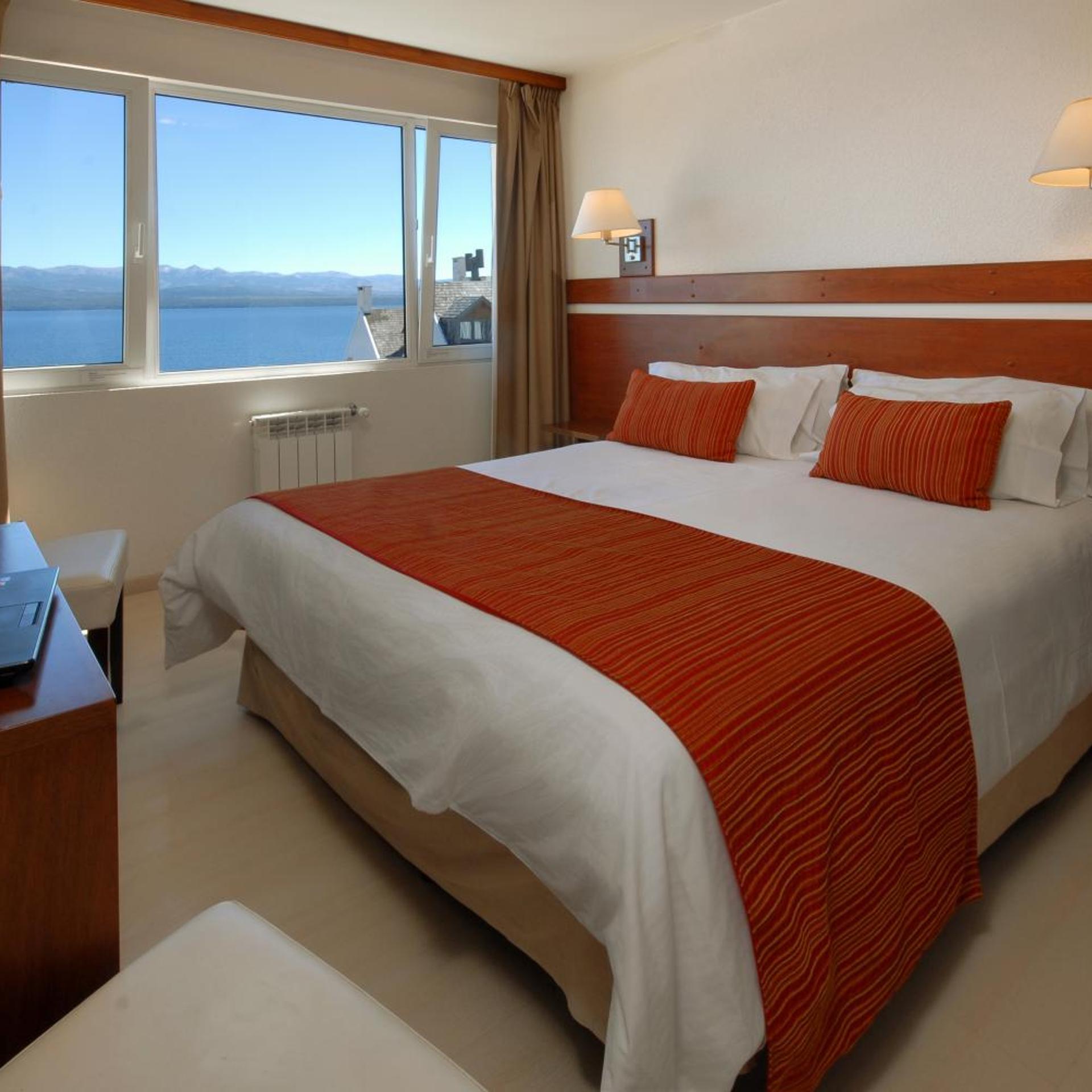 Hotel Tirol 8/28