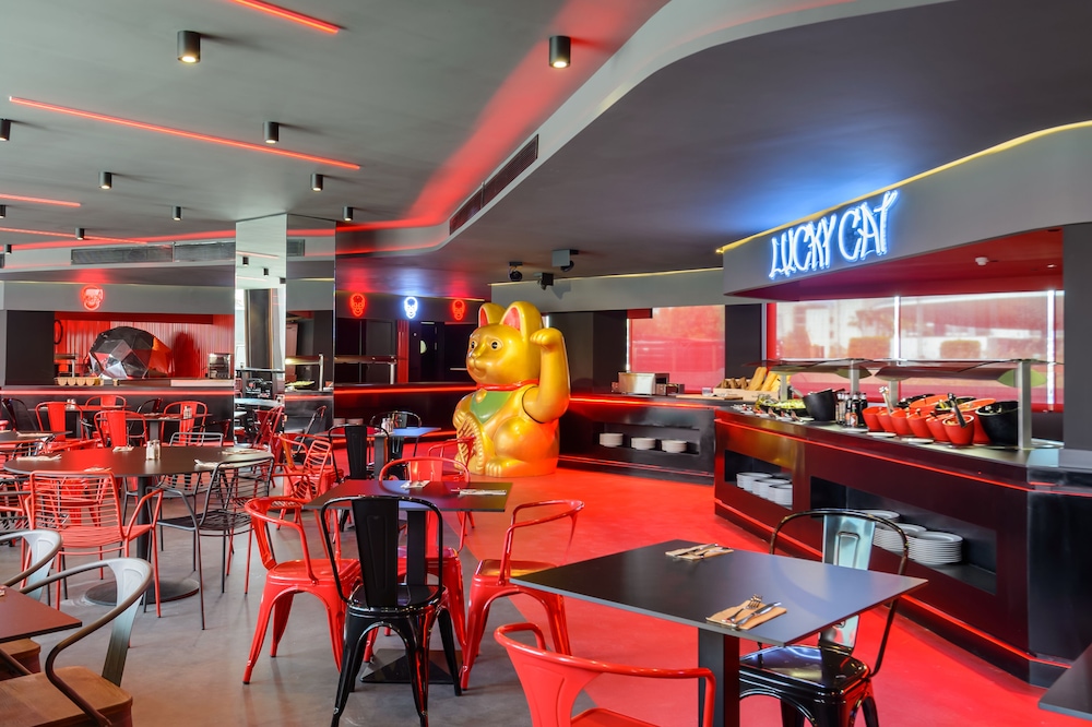 Hotel Vibra District - Adults Only 40/58