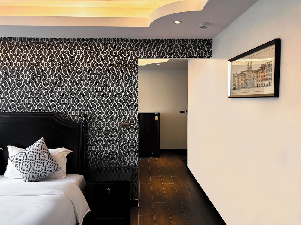 Glory Boutique Suites 16/50