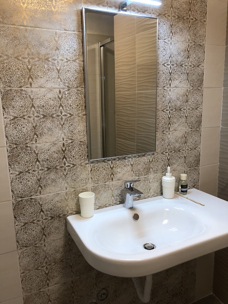 Napoli City Inn B&B 25/31