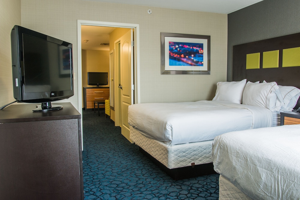 Holiday Inn Express Suites Jackson 10/31
