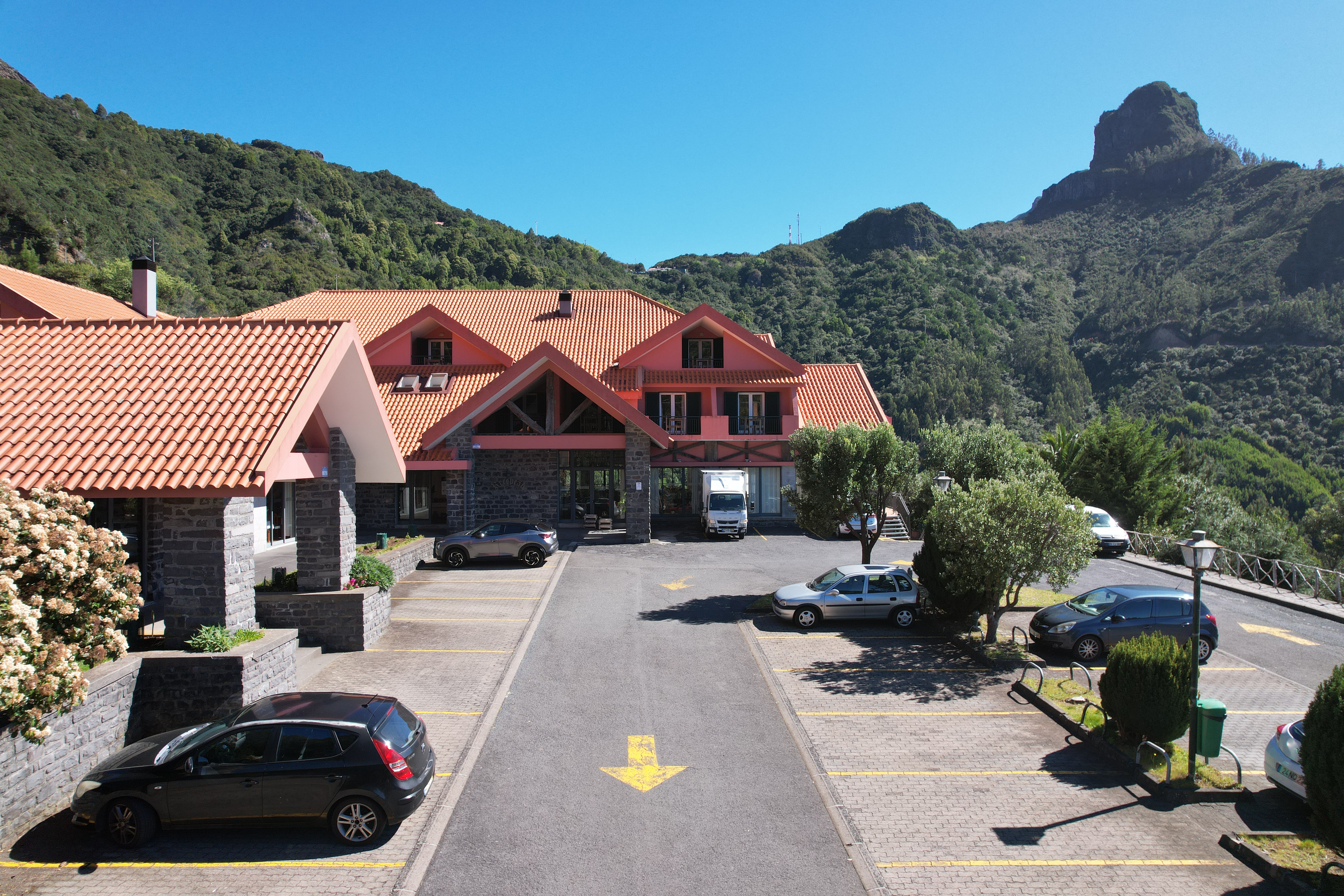 Valley View Hotel Encumeada 32/50