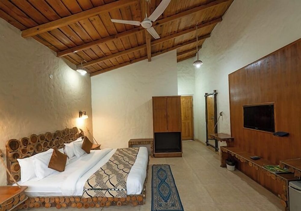 Le Reserve Resort Corbett 16/50