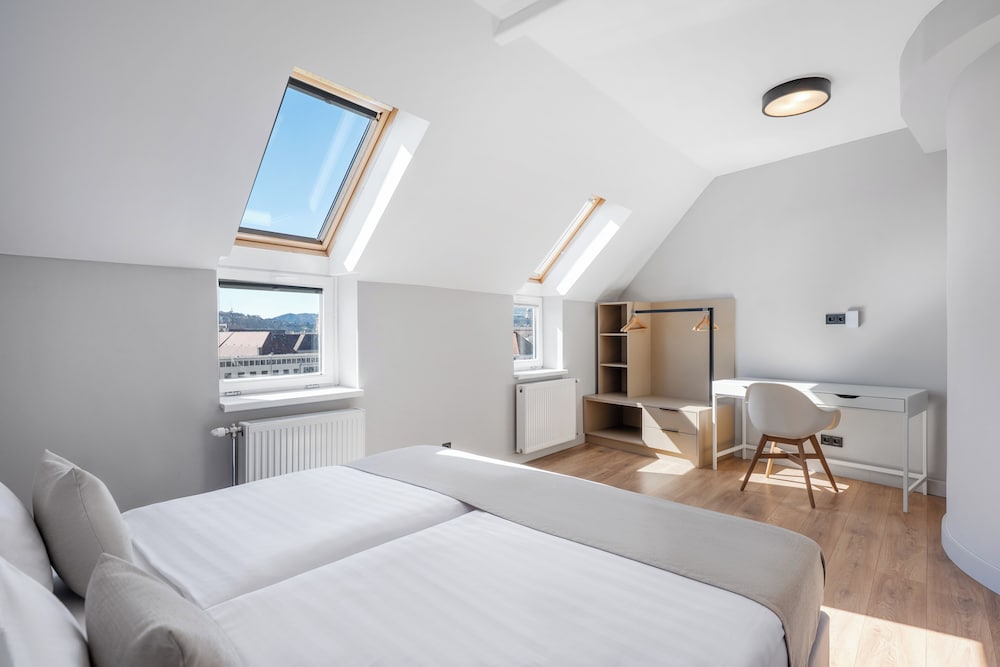 2 BEDROOMS, DELUXE, APARTMENT, TERRACE