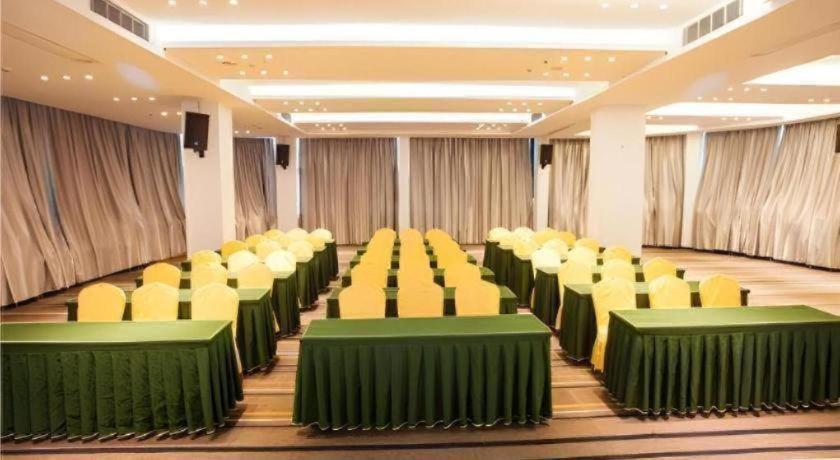 City Comfort Inn(Zhanjiang Haibin Park) 41/50