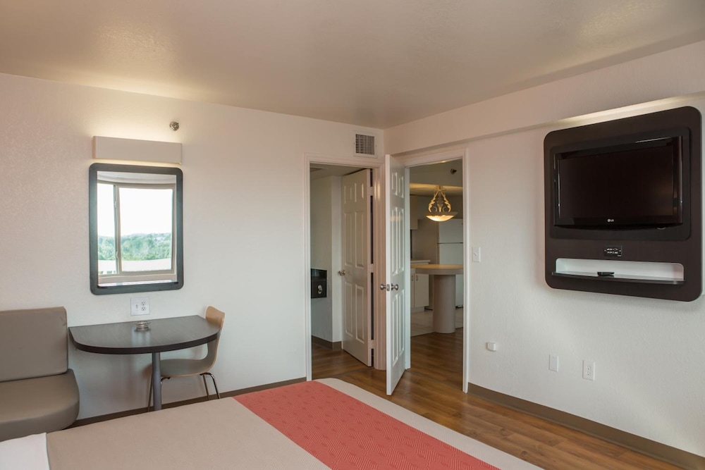 Motel6 Cutler Bay, FL - Miami 47/65