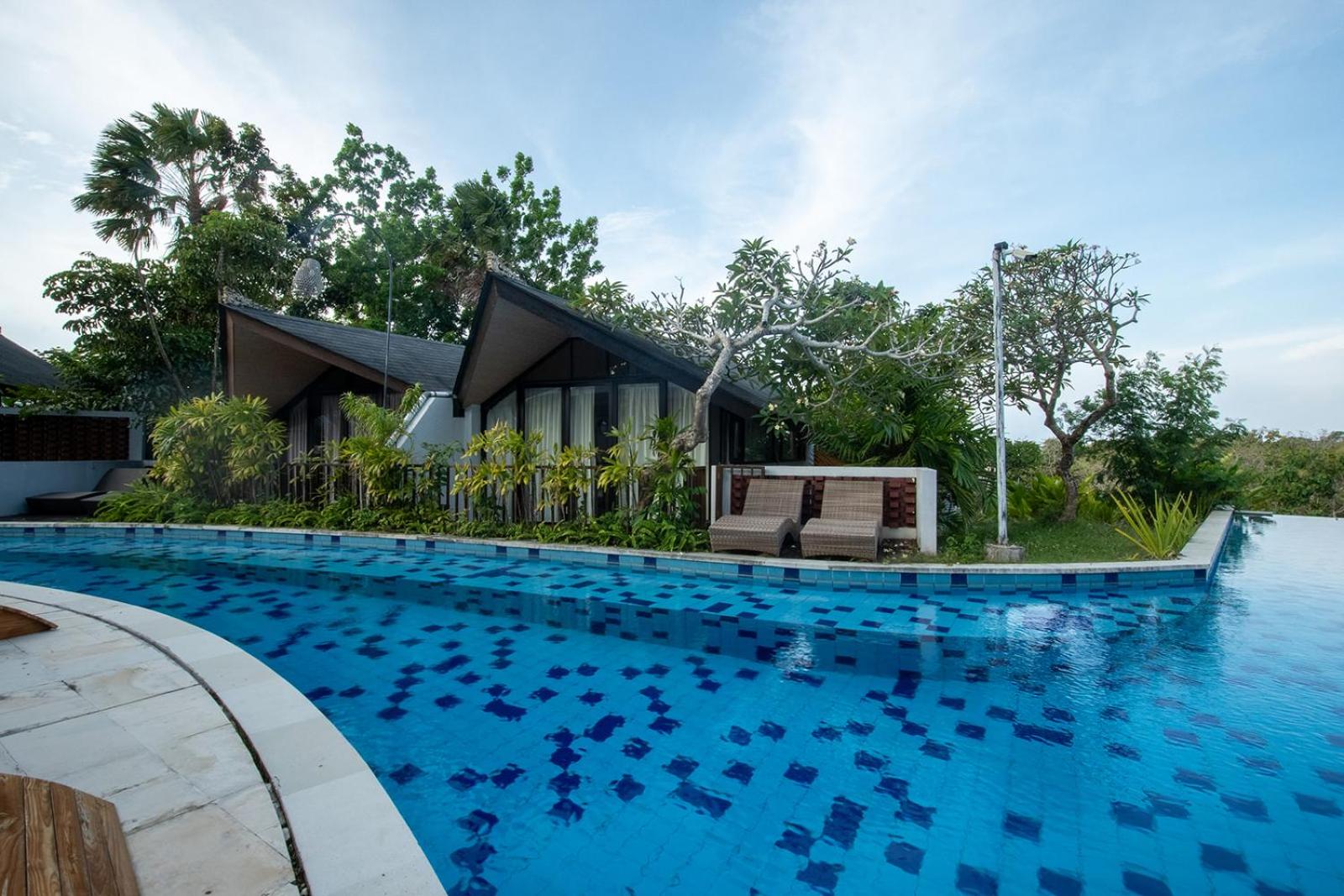 Dancing Villas 30/37