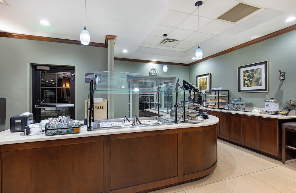 Staybridge Suites Knoxville Oak Ridge, an IHG Hotel 20/50
