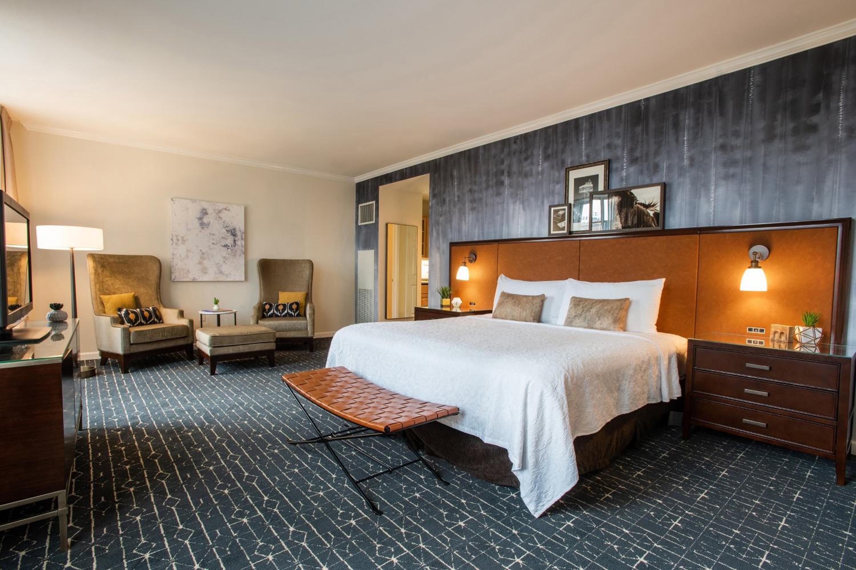1 Bedroom, Wellness, Suite, King Bed, City View