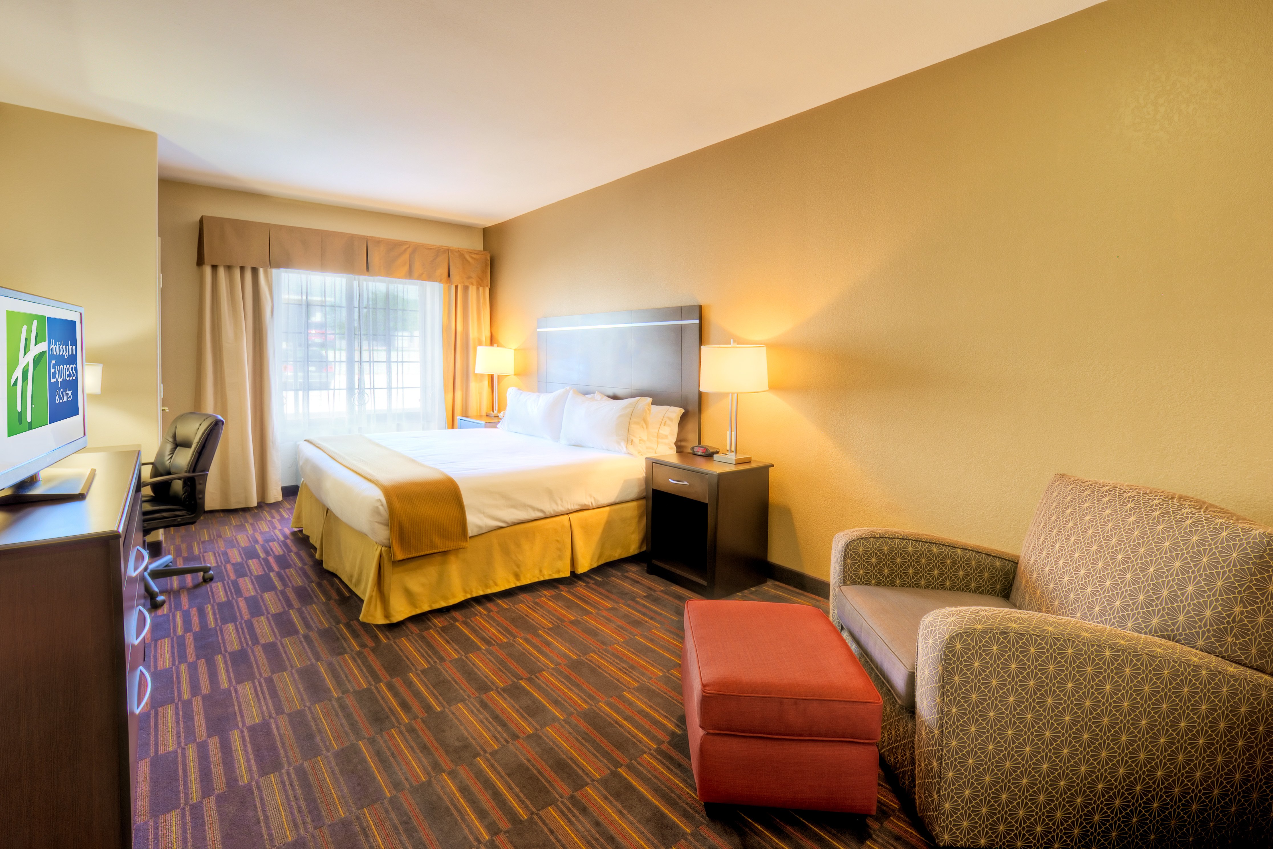 Holiday Inn Express And Suites Granbury 16/56