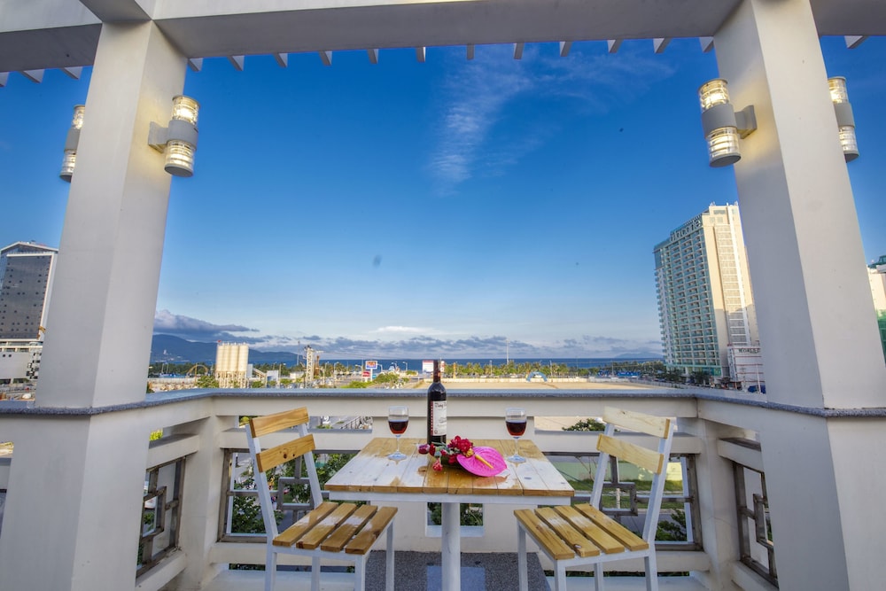 Dam Tien Hotel 10/50