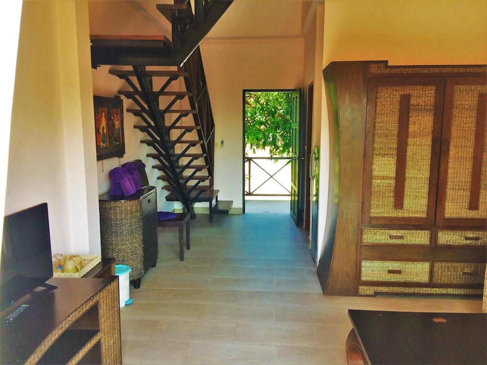 Chor Chang Villa Resort 36/50