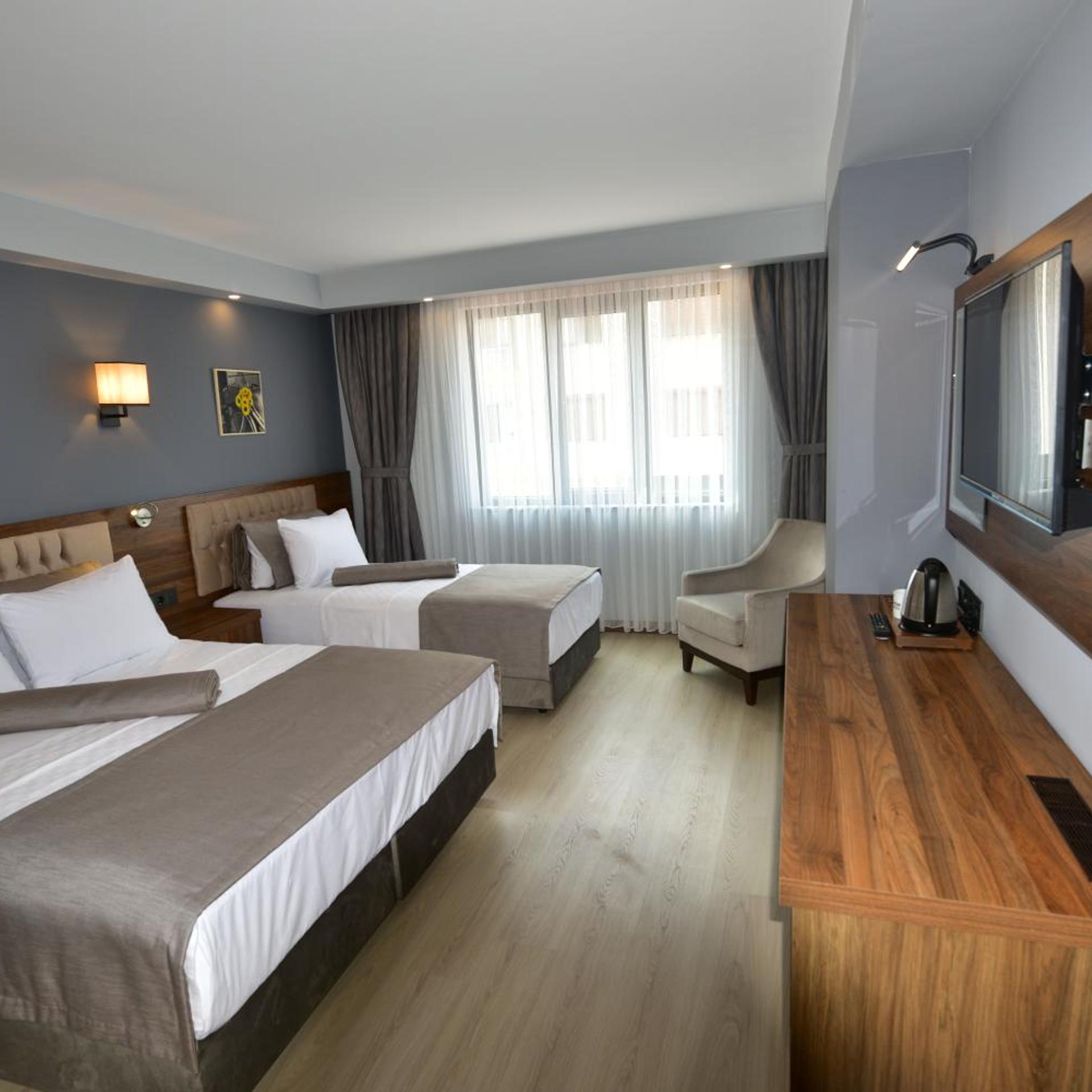 Oytun Hotel 7/52