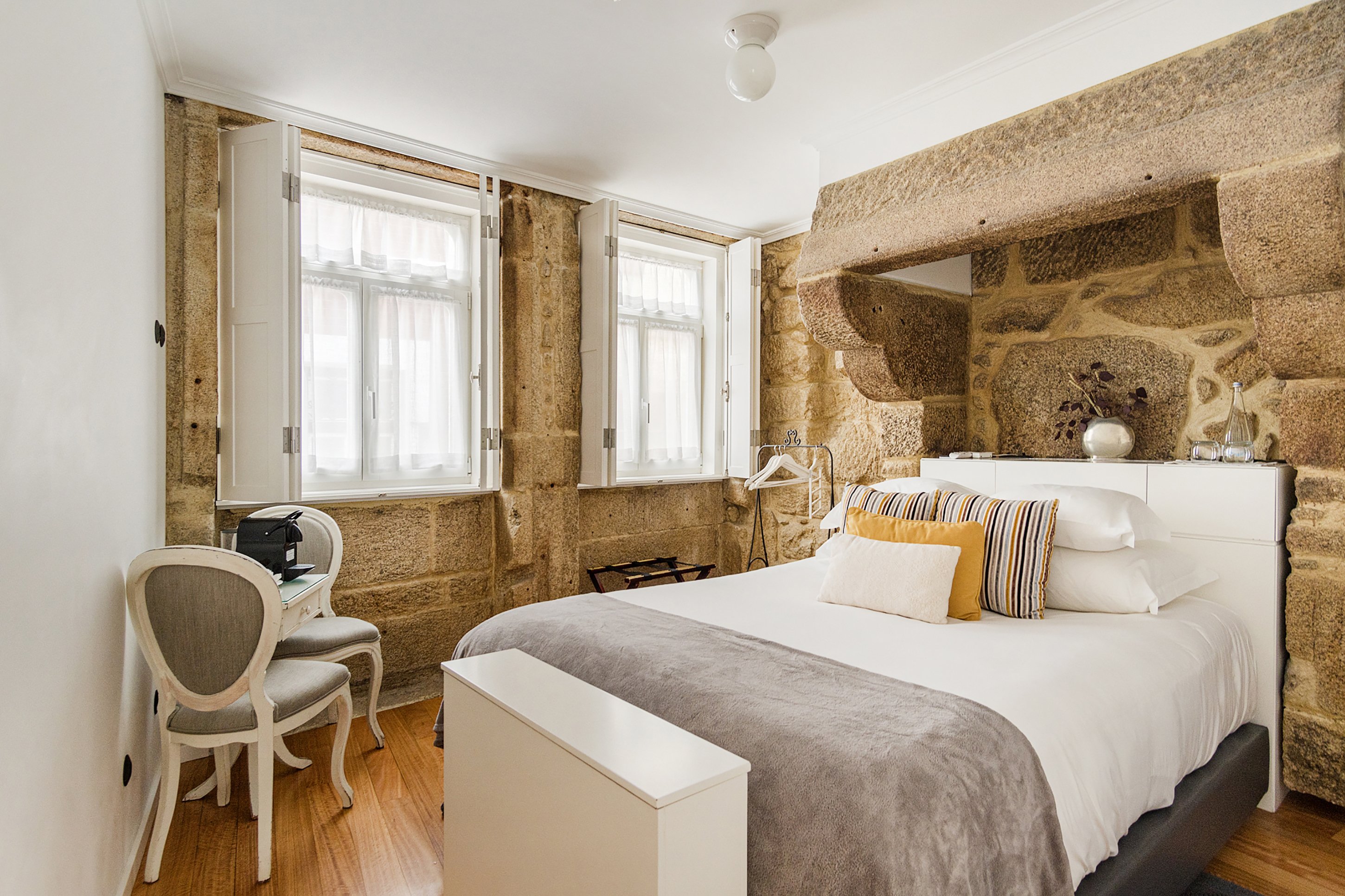 1872 River House 23/57