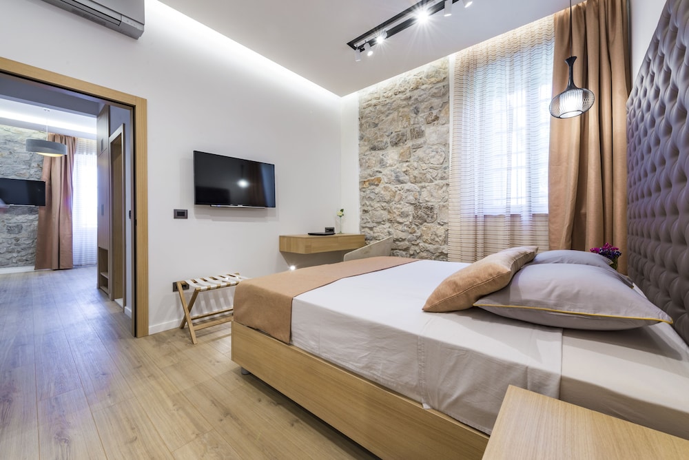 Casa Antika Suites 7/50