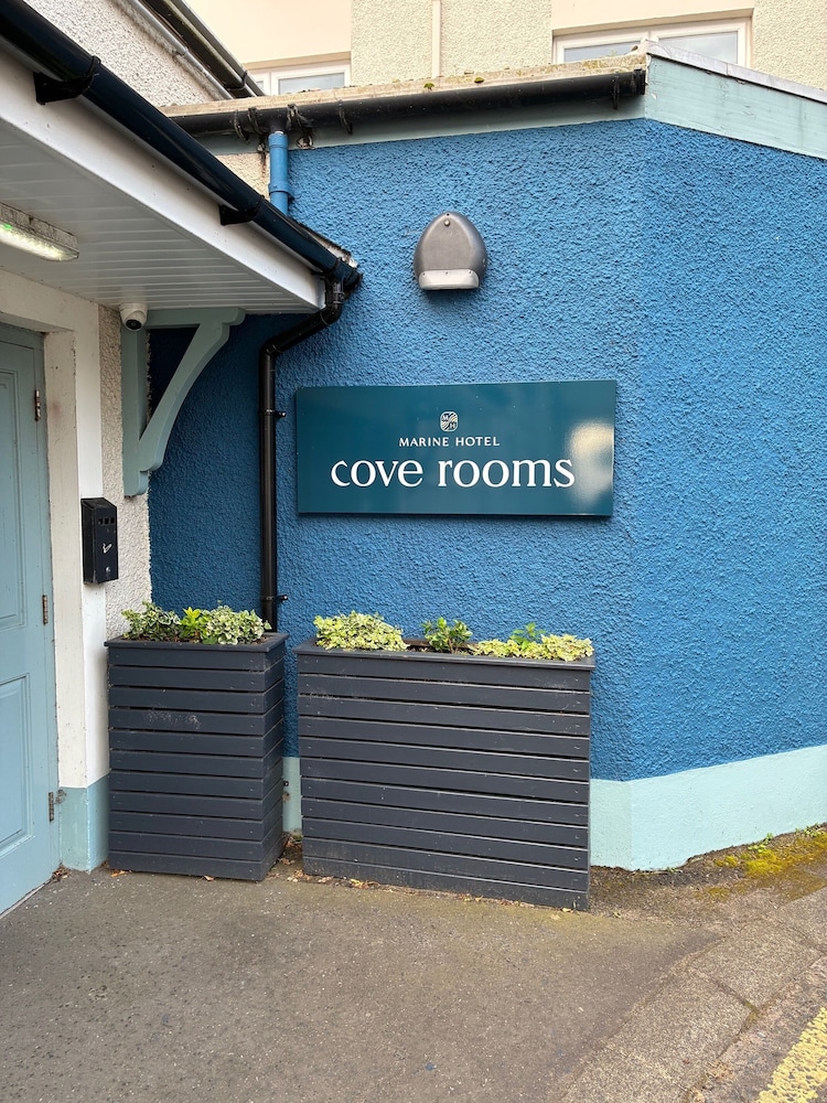 The Marine Hotel 2/54