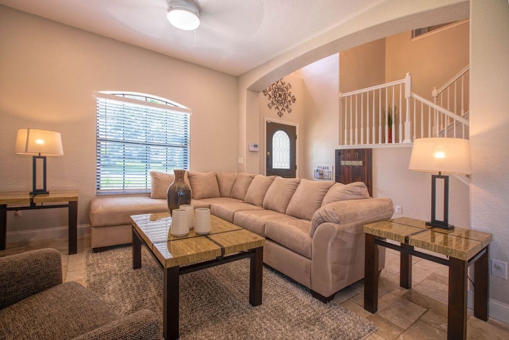 High Grove Homes 39/50