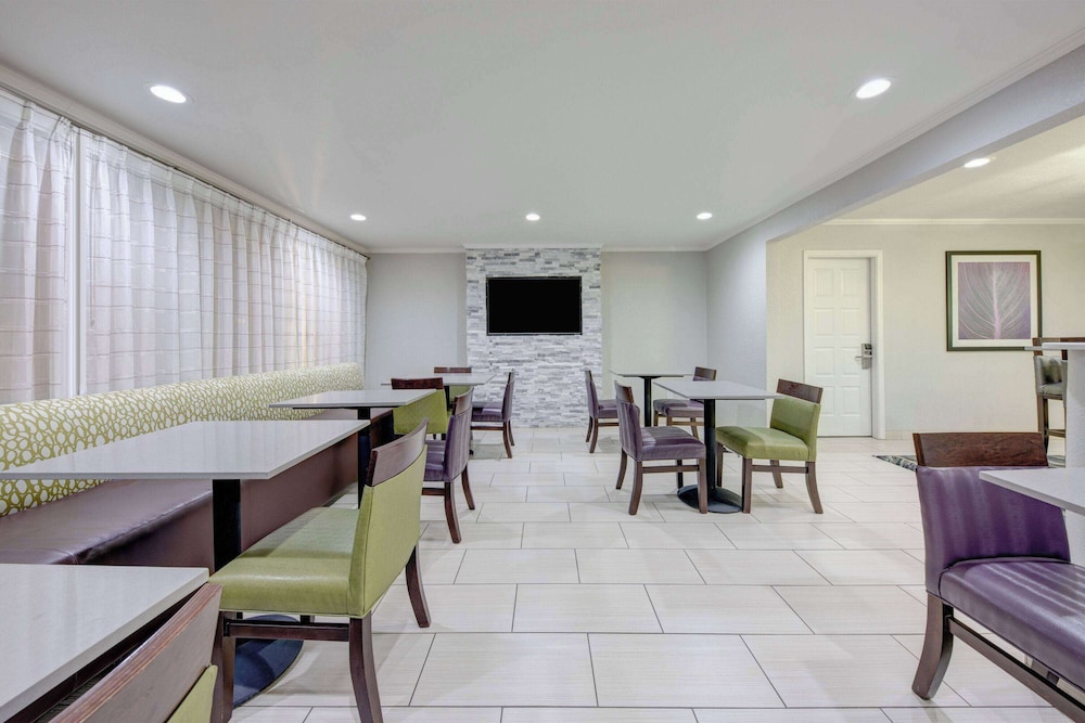 La Quinta Inn El Dorado 41/53