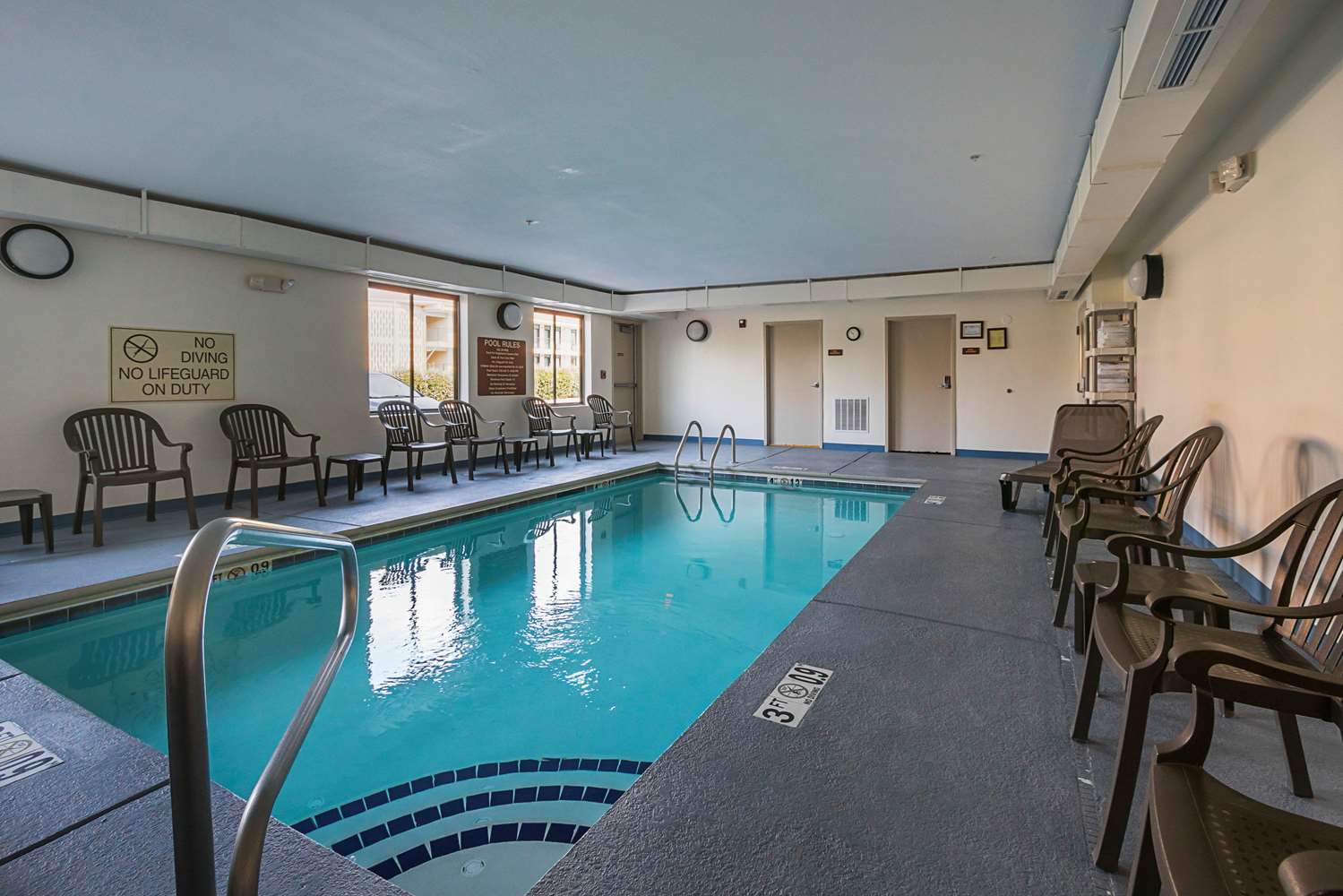 Sleep Inn & Suites Manchester 8/15