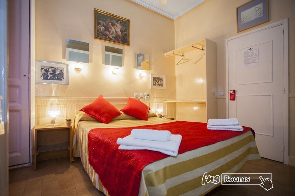 Hostal La Fontana 12/65