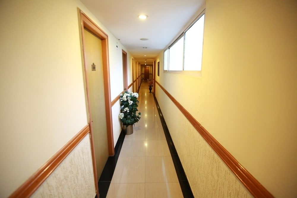 Highgates Hotel 16/21