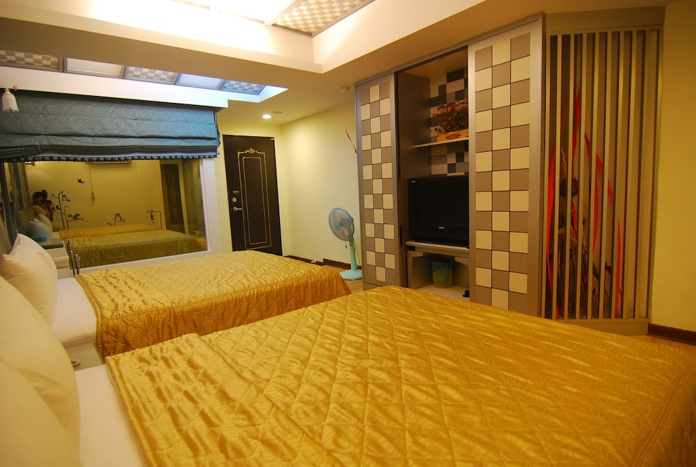 Ming-Jun Holiday Inn 22/71