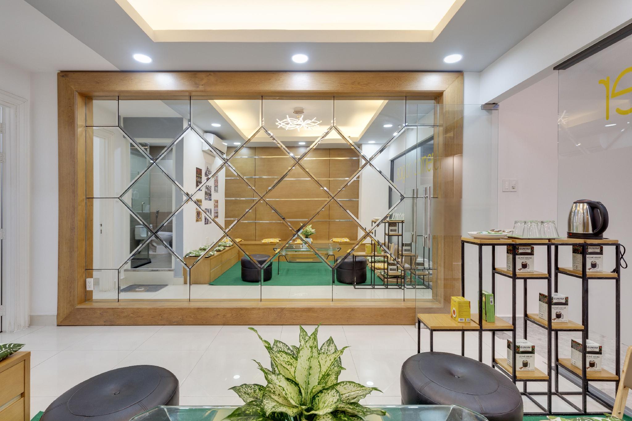 Saigon Authentic Hostel - City Walk, Cooking Class, Food Tour, Breakfast, Gym, Rooftop 6/35