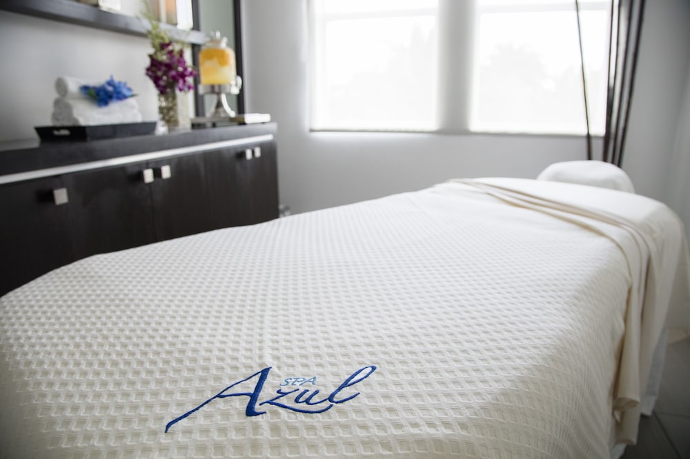 Provident Doral At the Blue Hotel 24/72