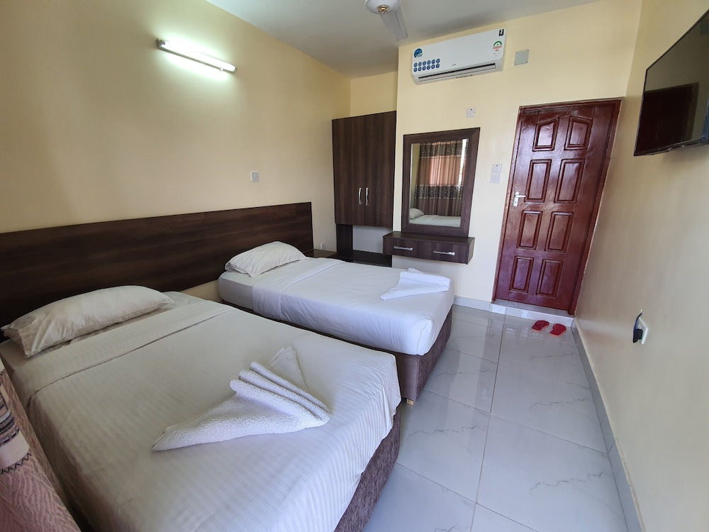Prestige Leisure Hotel 15/50