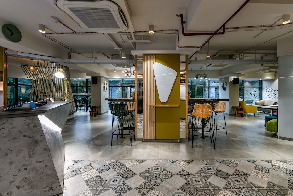 INDIE STAYS BKC KALINA 10/50